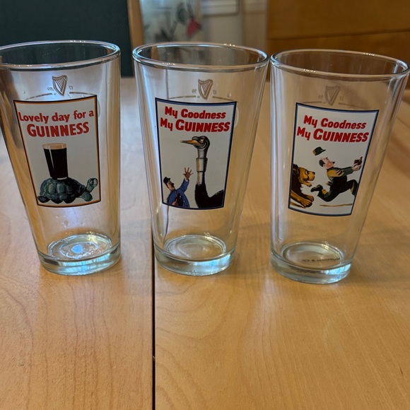 Guinness Vintage Art Pint Glass Set - Clear. 8 oz. Set of 3 - Picture 1 of 6